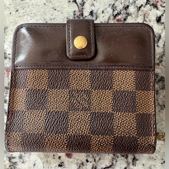Louis Vuitton Handbags - Louis Vuitton Damier Ebene Bifold Wallet